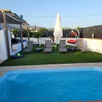 Con Piscina Y Barbacoa En 4 Personas Prázdninový dům Nerja