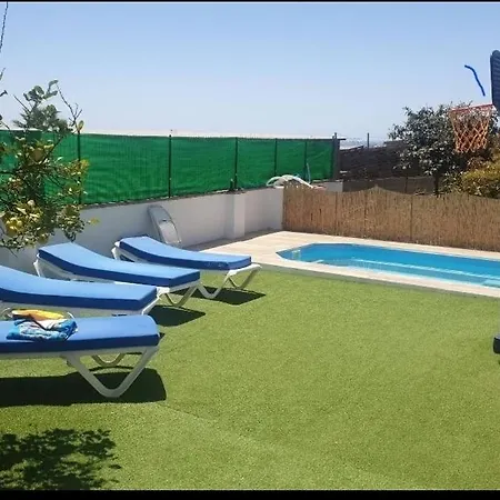 Con Piscina Y Barbacoa En 4 Personas *