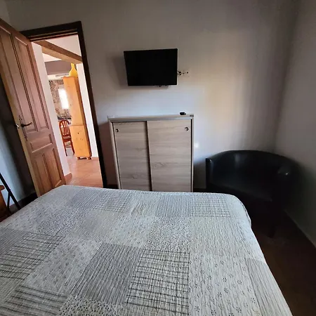 Holiday home Con Piscina Y Barbacoa En 4 Personas *