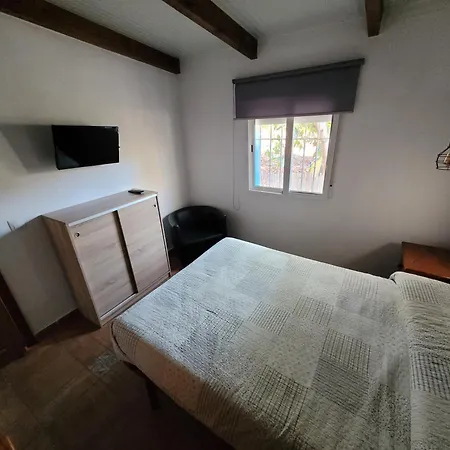 Holiday home Con Piscina Y Barbacoa En 4 Personas *