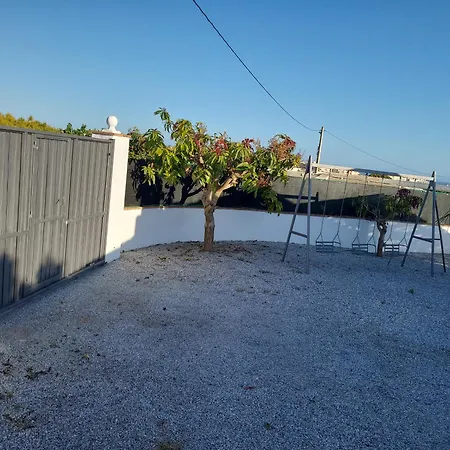 Con Piscina Y Barbacoa En 4 Personas