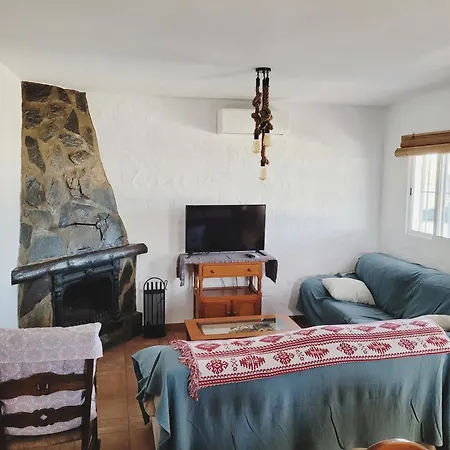 Con Piscina Y Barbacoa En 4 Personas Nerja