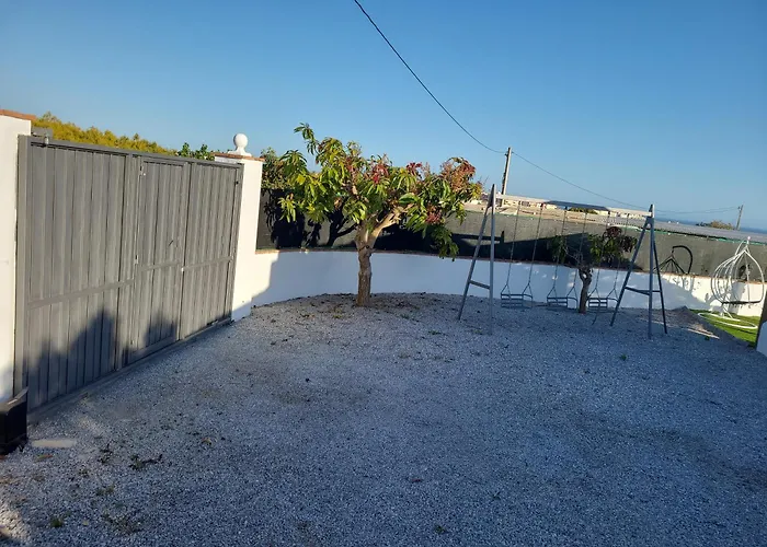 Con Piscina Y Barbacoa En 4 Personas