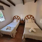 Дом отдыха Con Piscina Y Barbacoa En 4 Personas *