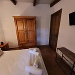 Con Piscina Y Barbacoa En 4 Personas *