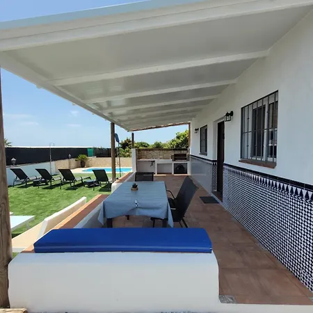 בית נופש Con Piscina Y Barbacoa En 4 Personas