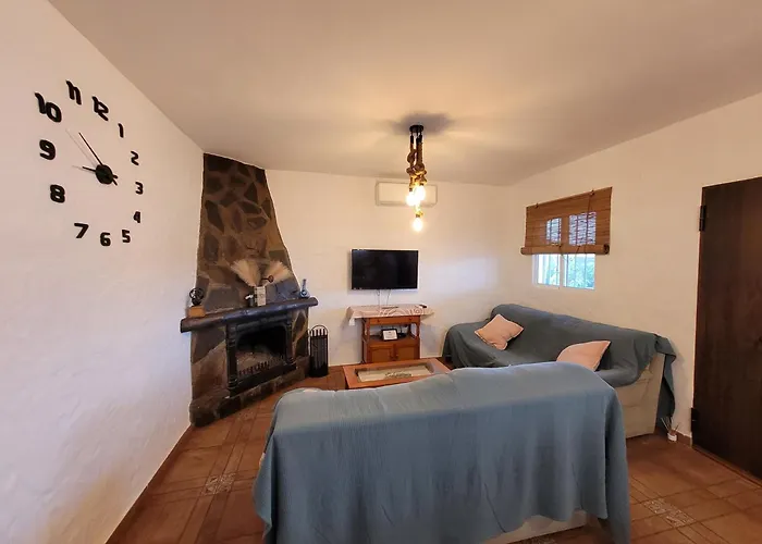 Con Piscina Y Barbacoa En 4 Personas