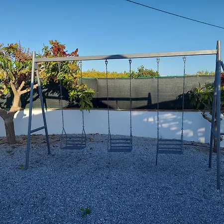 Будинок відпочинку Con Piscina Y Barbacoa En 4 Personas Нерха